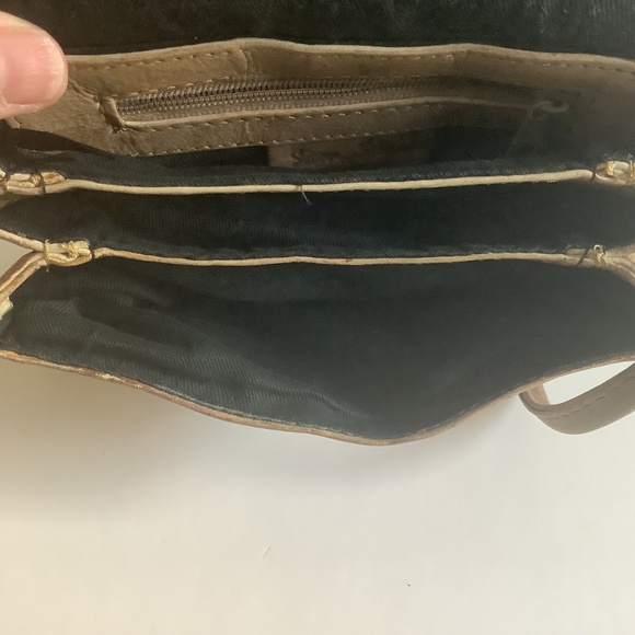 Sam Sam Vintage Genuine Leather Hand Painted Crossbody Bag - Picture 8 of 16